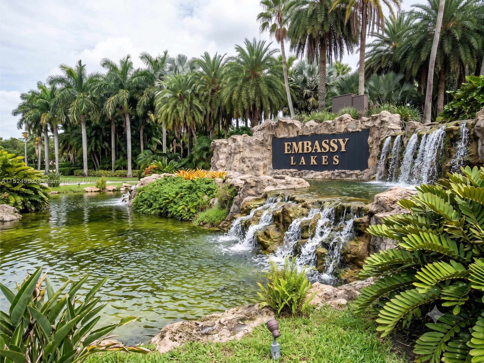 Embassy Lakes