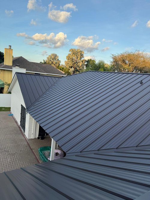 Metal roofing on a South Florida home