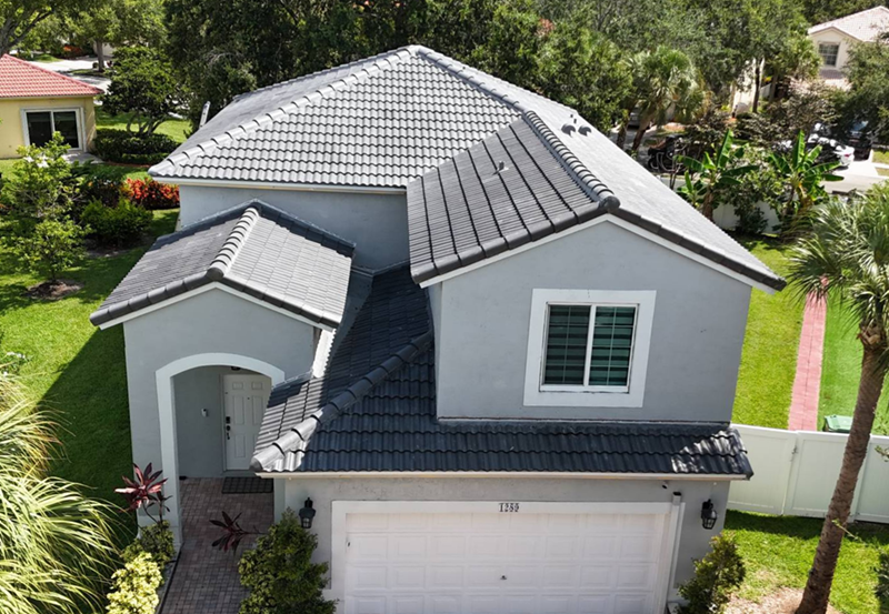 Will Insurance Pay for My Roof Replacement in Florida?