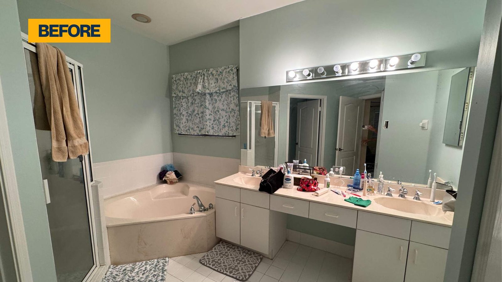 Old bathroom before remodel